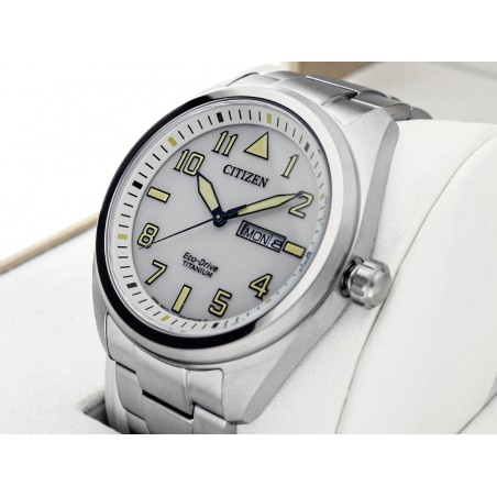 CITIZEN ECO-DRIVE TITANIUM BM8560-88XE - store Watch