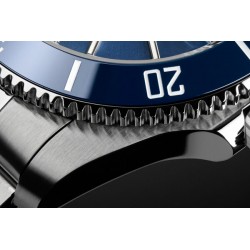 Precyzyjny detal stalowej koperty 41,5 mm Epos Diver 500M