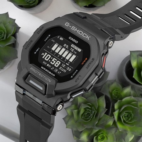 Zegarek męski Casio G-Squad Bluetooth Sync Step Tracker