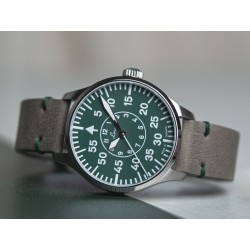 Laco Pilot Aachen Automatic – zielona tarcza i stalowa koperta