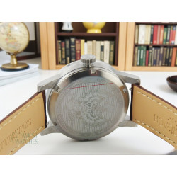 Zegarek G. Gerlach Automatic – widok koperty i skórzanego paska.