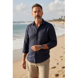 Edox Delfin Automatic – zegarek na nadgarstku w eleganckiej stylizacji.