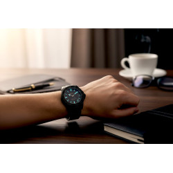 Davosa Argonautic 39mm – zdjęcie lifestyle na nadgarstku