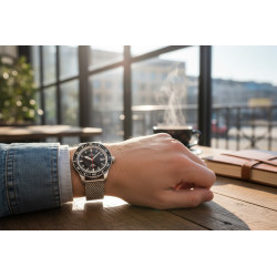 Certina DS PH200M Powermatic 80 na męskim nadgarstku