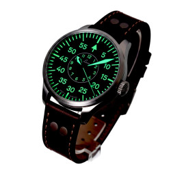 Zegarek Laco Aachen w warunkach słabego oświetlenia – czytelność indeksów