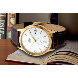 Złota koperta 40 mm – ponadczasowy wygląd zegarka męskiego