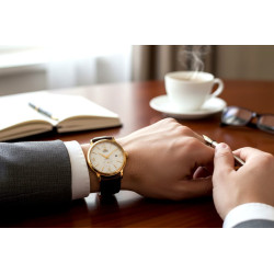 Orient Bambino do garnituru – idealny na spotkania biznesowe