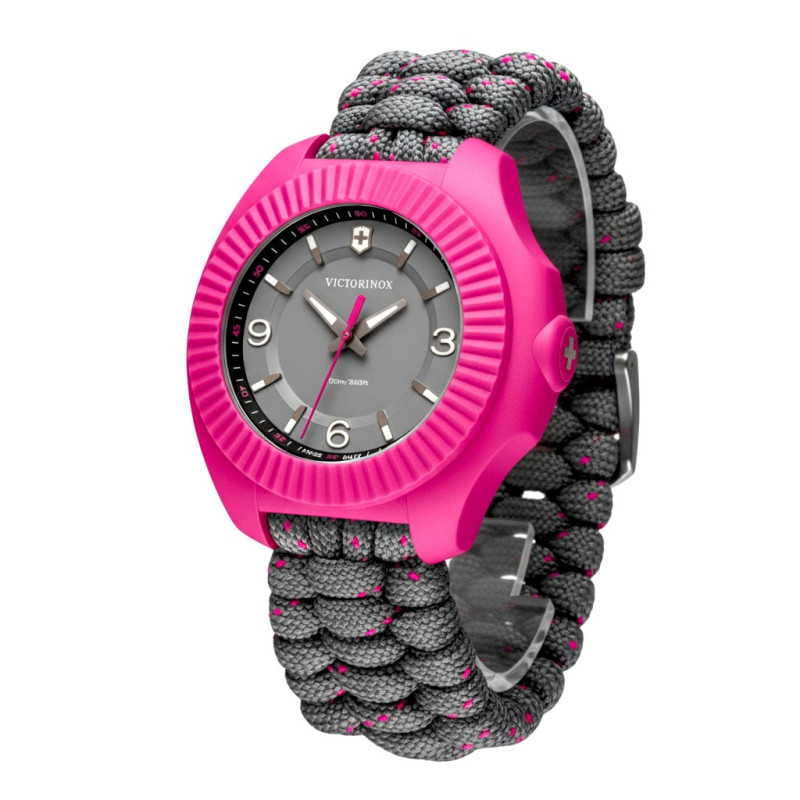 Victorinox I.N.O.X. 241920 szara tarcza 37 mm, różowa silikonowa osłonka