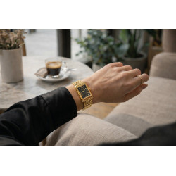 Zegarek damski Epos Ladies Diamond 8002.702.22.85.32 na nadgarstku