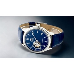 Granatowa tarcza Orient TAG00004D0 z białymi rzymskimi indeksami