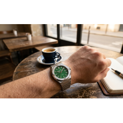 Epos Sportive Automatic 3506.132.20.13.30 na nadgarstku