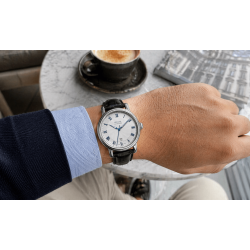 Epos Emotion Automatic 3390.152.20.20.25 na nadgarstku w stylizacji biznesowej