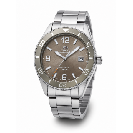 Zegarek męski Orient Sports Mako Diver Solar RA-WJ0004Y10B - widok z przodu