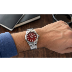 Orient Sports Mako Diver Automatic RA-AC0Q09R30B na nadgarstku