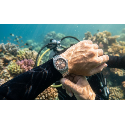 Orient Sports Mako Diver Automatic RA-AC0Q16N30B na nadgarstku