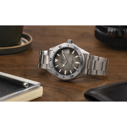 Szara tarcza 40 mm przykryta szkiełkiem szafirowym