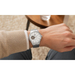 Orient Contemporary Automatic TAG03001W0 na nadgarstku w stylizacji casualowej