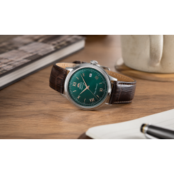 Czytelna, zielona tarcza 40mm przykryta szkiełkiem mineralnym