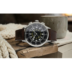 Bulova 96A245 – stalowa koperta i szafirowe szkło