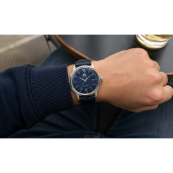 Orient Bambino Automatic RA-AC0021L30B na nadgarstku