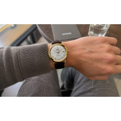 Orient Bambino Automatic RA-AC0M01S30B na nadgarstku