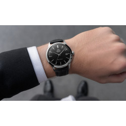 Orient Bambino Automatic RA-AC0M02B30B na nadgarstku