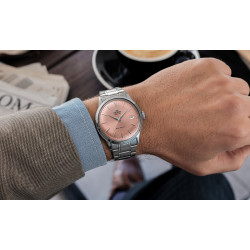 Orient Bambino Automatic RA-AC0M11Y30B na nadgarstku
