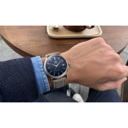 Orient Classic Automatic RA-AC0M12L30B na nadgarstku