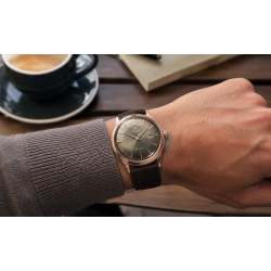 Orient Bambino Automatic 42mm RA-AC0P04Y30B na nadgarstku