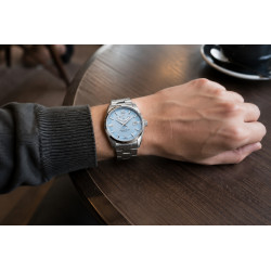 Orient Star Contemporary Automatic RE-AU0109L00B na nadgarstku