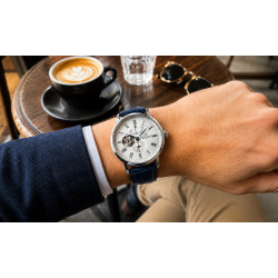 Orient Star Contemporary Automatic RE-AV0007S00B na nadgarstku