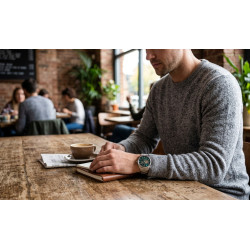 Orient Star Contemporary Modern Skeleton RE-AV0114E00B na nadgarstku