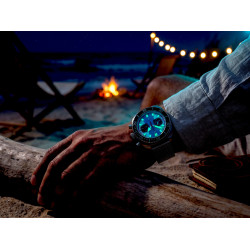 Zegarek męski G.Gerlach Poseidon Chronograf Shark Mesh na dłoni podczas rejsu