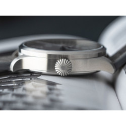 Szczotkowana stalowa koperta 42mm i koronka cebulowa w zegarku lotniczym Laco Grau 862158