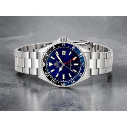 Granatowa tarcza, czarno-niebieski bezel i szafir w Orient RA-BC0003L30B"