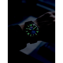 Luminescencja Super-LumiNova w zegarku U-Boat Darkmoon Capsoil 2028