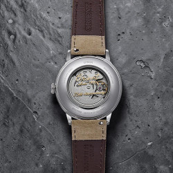 Przeszklony dekiel i wahnik 75th Anniversary w Orient RA-AC0027S30B