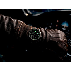 Luminescencja Super-LumiNova w zegarku Laco Replika 55 862195